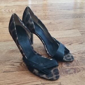 (6½) Nine West Ribbed Leopard Print Peep Toe Heels Formal Evening Black Tie